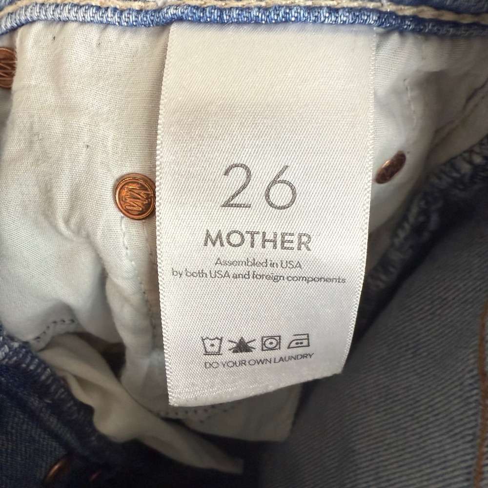 MOTHER Superior The Tomcat Distressed Jeans in The Confession - Picture 12 of 13